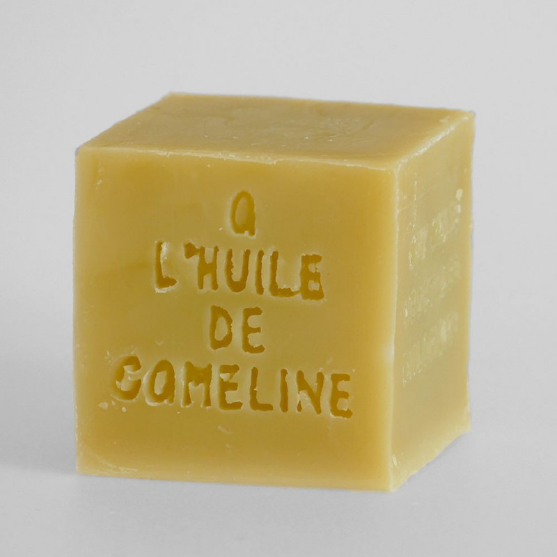 Savon saponifié à froid à la Cameline